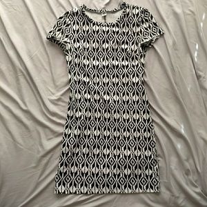 Black and white bodycon dress